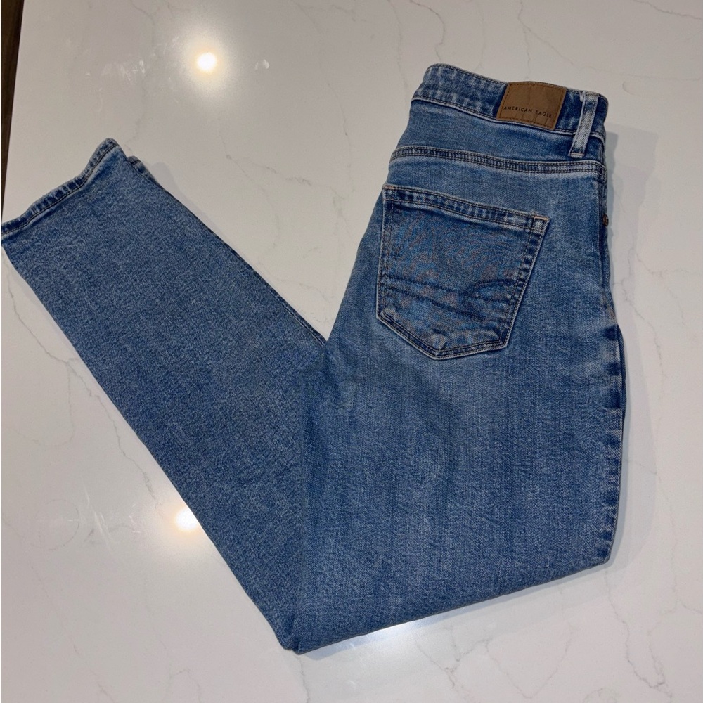 American Eagle Distressed Blue Jeans - Picture 2 of 4